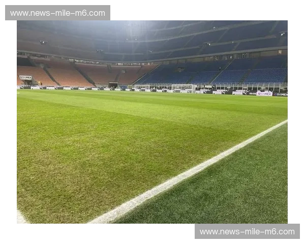 红黑之心碰撞斑马之魂：圣西罗草坪上的百年权杖之争